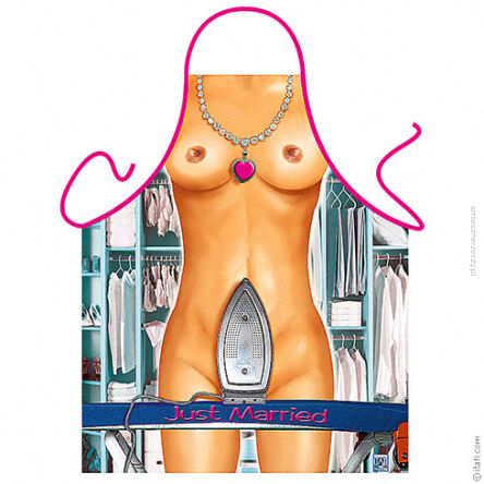 FARTUSZEK TUŻ PO ŚLUBIE